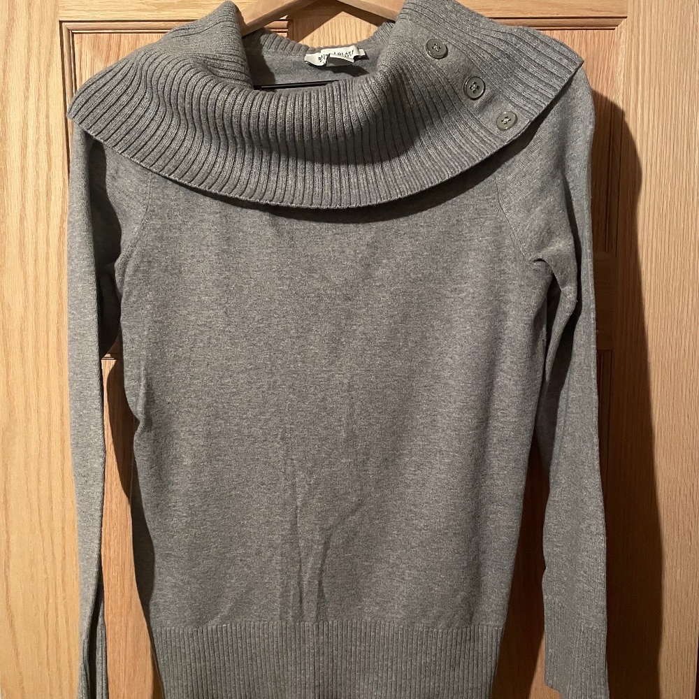 White House Black Market Gray Cowl Neck Sweater Size Medium